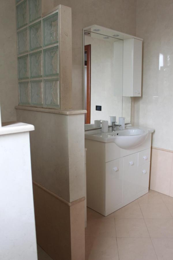 Zio Lu' By Sthey Apartment โมโนโปลี ภายนอก รูปภาพ